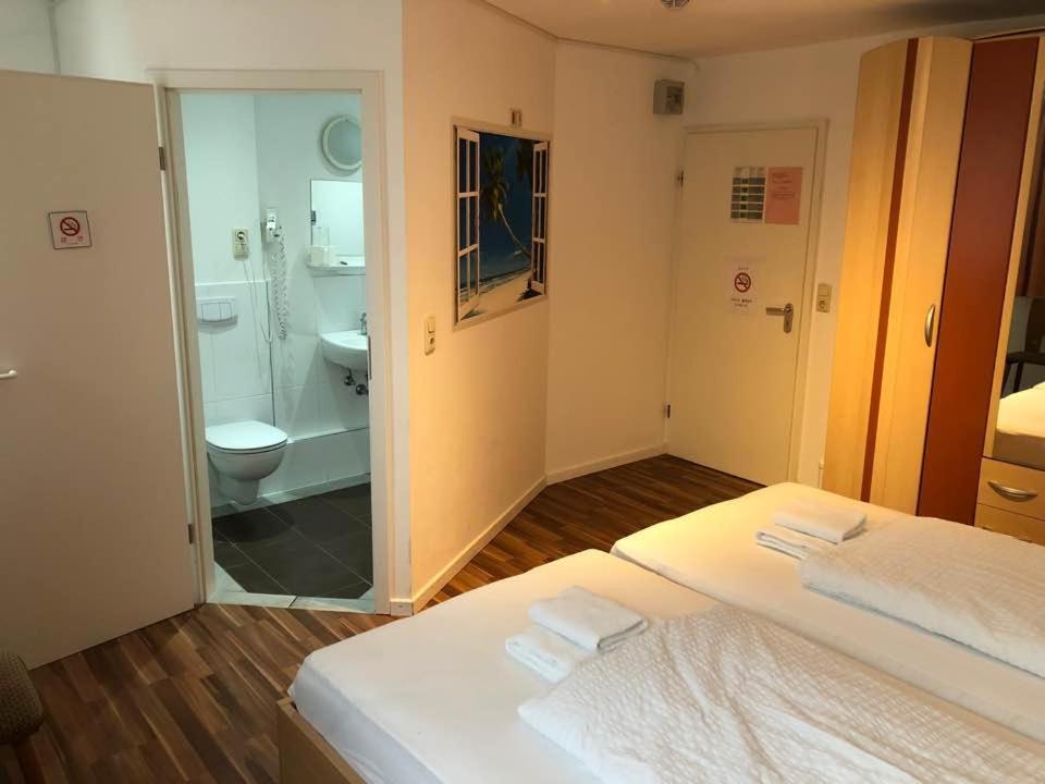 Hotel Kriftelerhof Exteriér fotografie