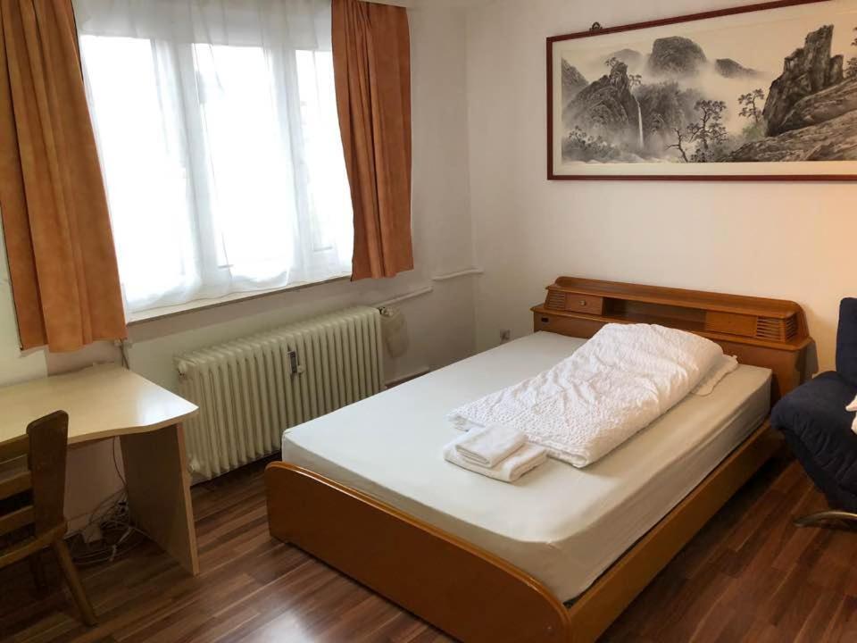 Hotel Kriftelerhof Pokoj fotografie